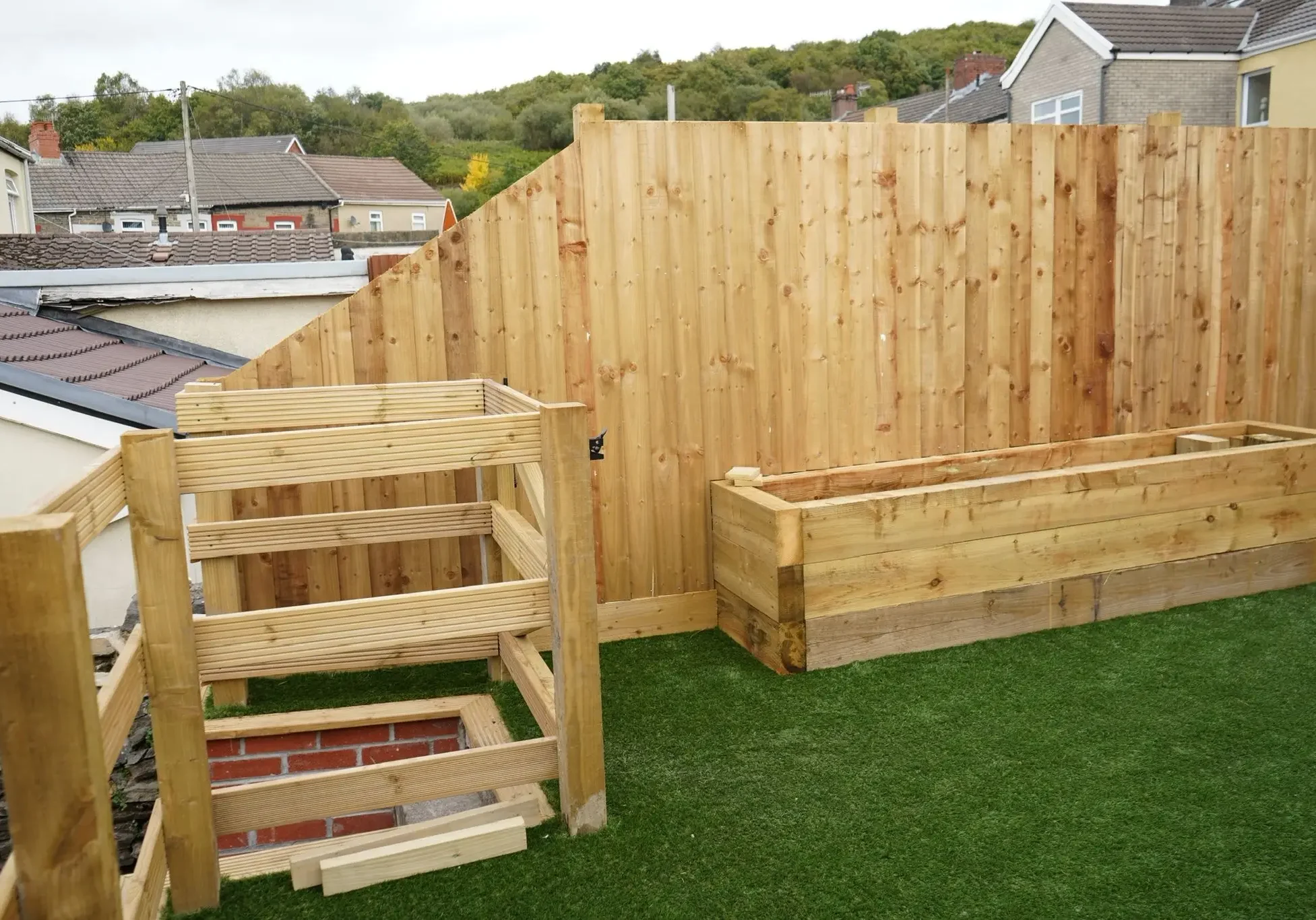 tjb-waste-south-wales-fencing-decking-8