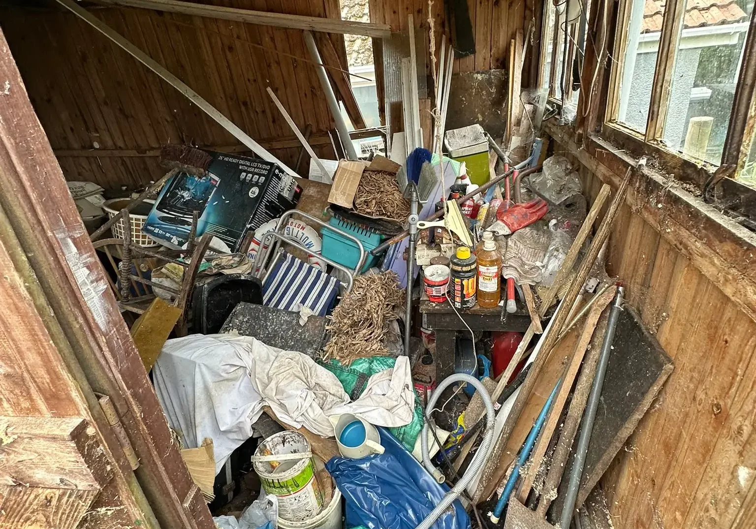 tjb-waste-south-wales-shed-clearance-2