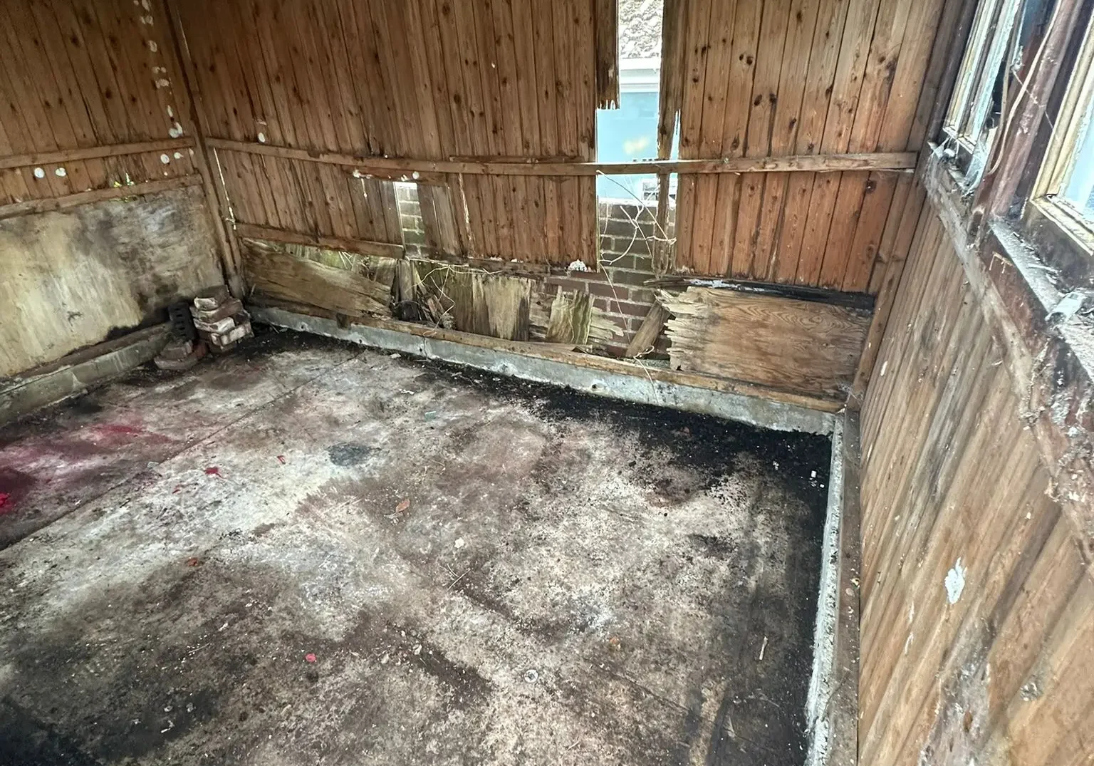 tjb-waste-south-wales-shed-clearance-9